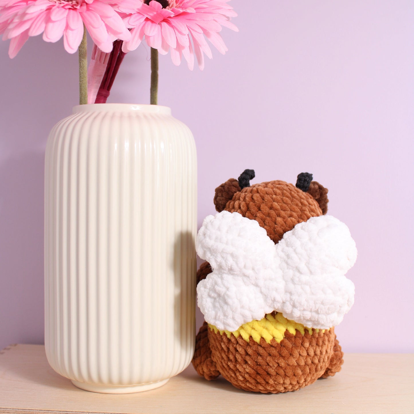 Capybara Bee Amigurumi Pull String Moveable Wings Crochet PDF Pattern
