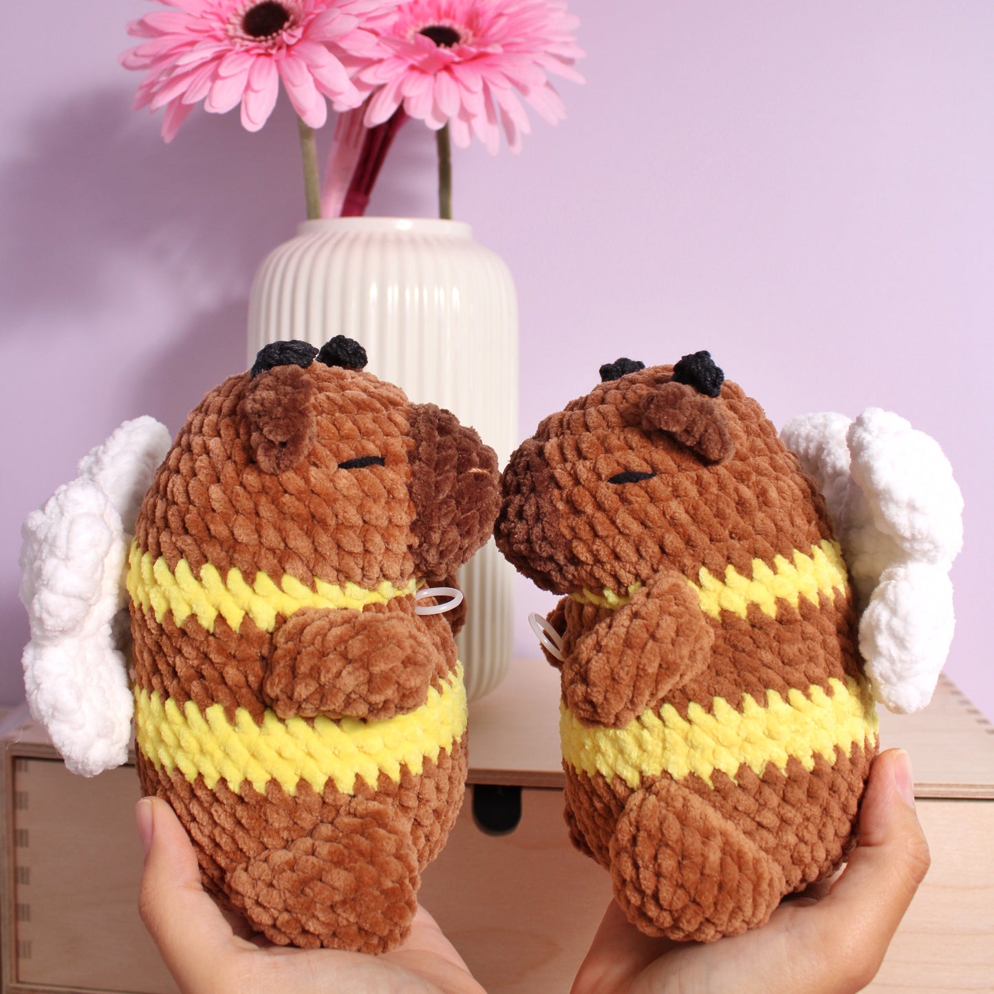 Capybara Bee Amigurumi Pull String Moveable Wings Crochet PDF Pattern