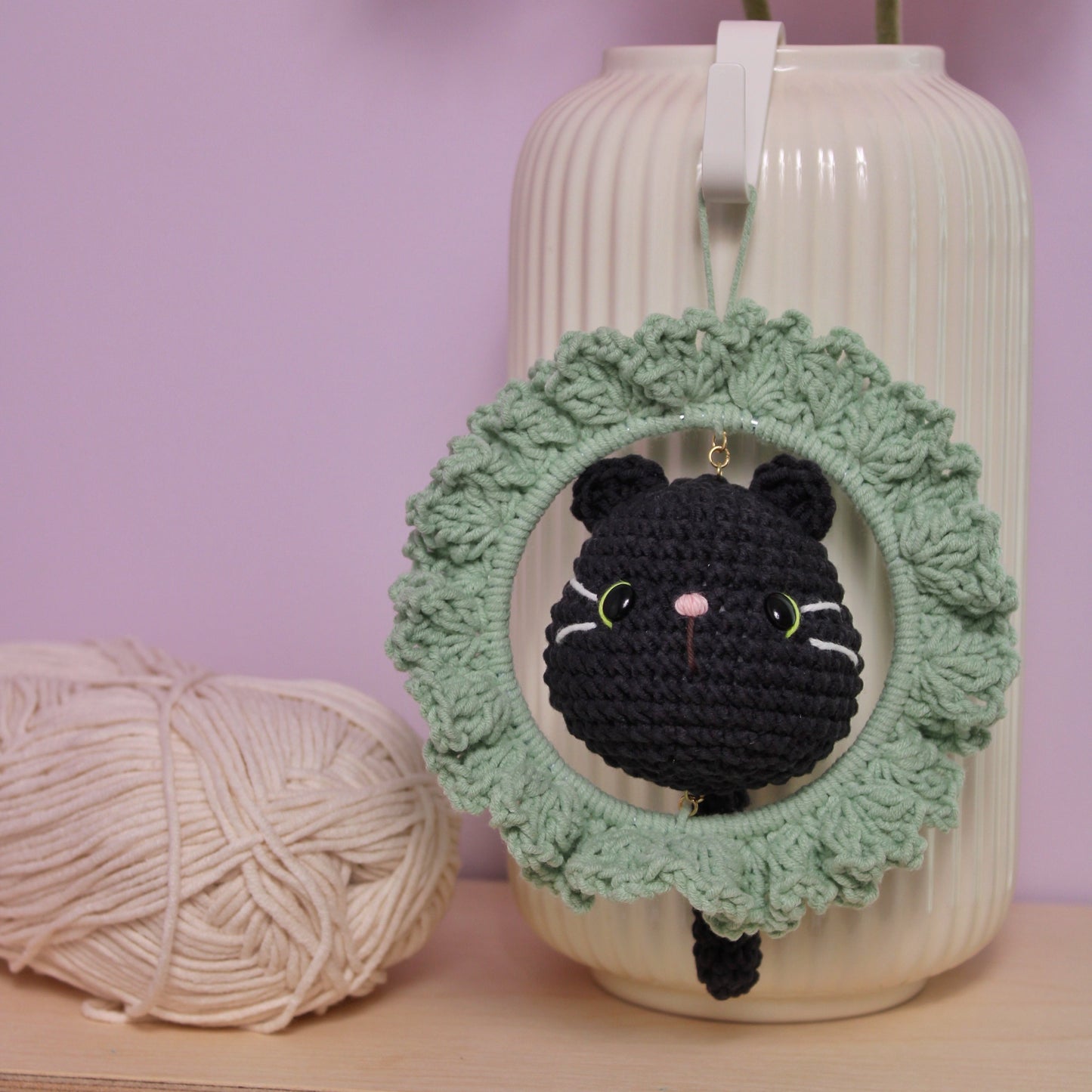 Cat Frames, Quick No Sew Amigurumi Crochet, DIGITAL Home Decor Pattern